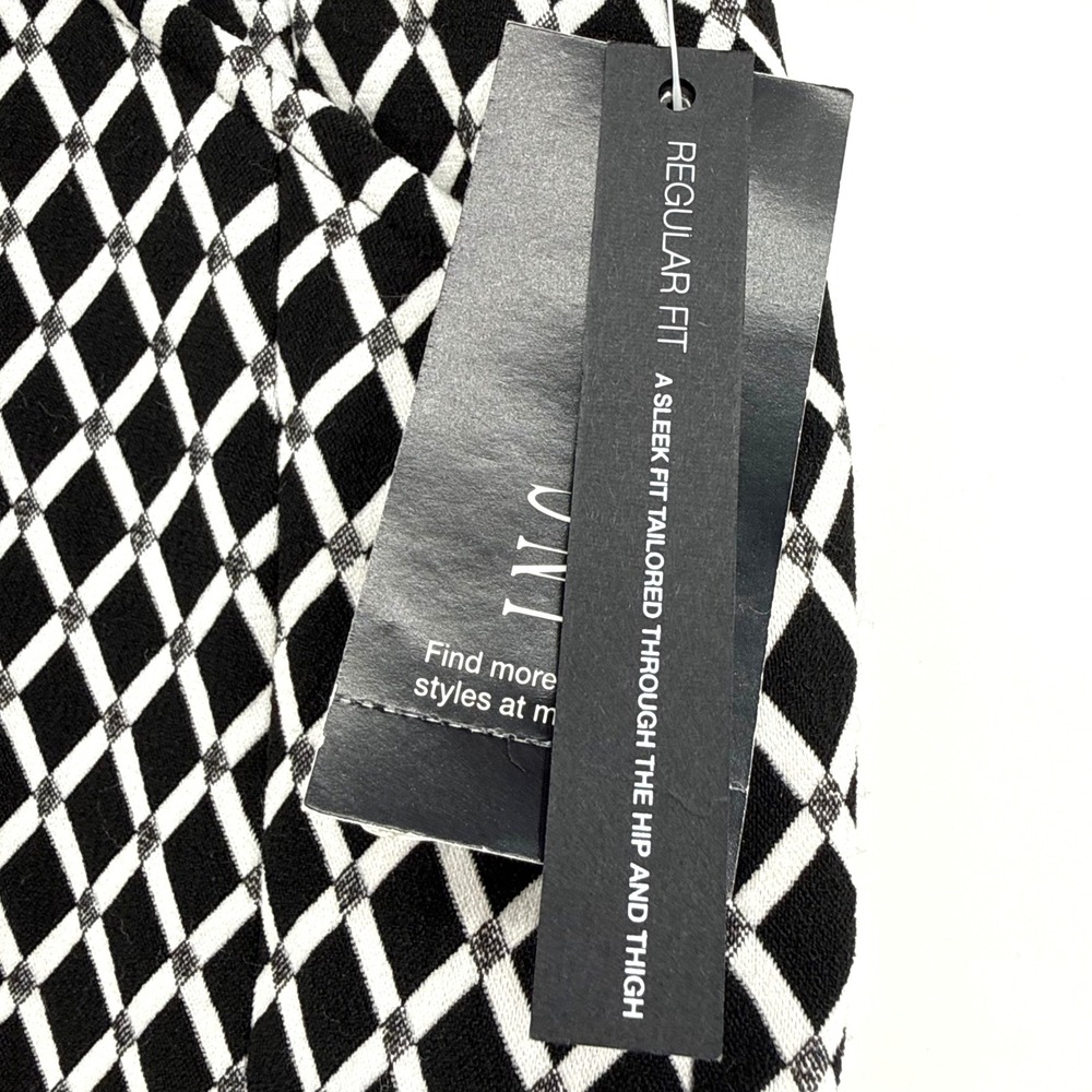 NWT INC International Concepts Women's Black White Diamond Print Shorts Size 12 - Picture 6 of 13